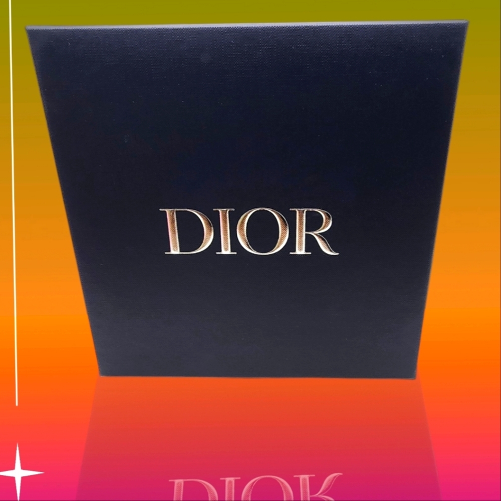 NWOT Dior Gift box Limited edition 🎁🌲